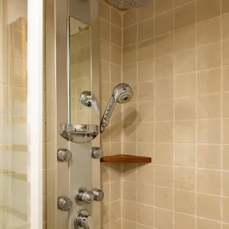 Beautiful Apartment In Malasana For 3 Pax - Ferrer Madryt Zewnętrze zdjęcie